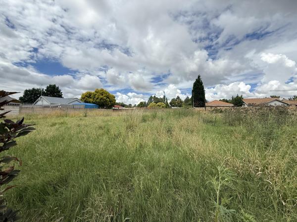 914 m² Land