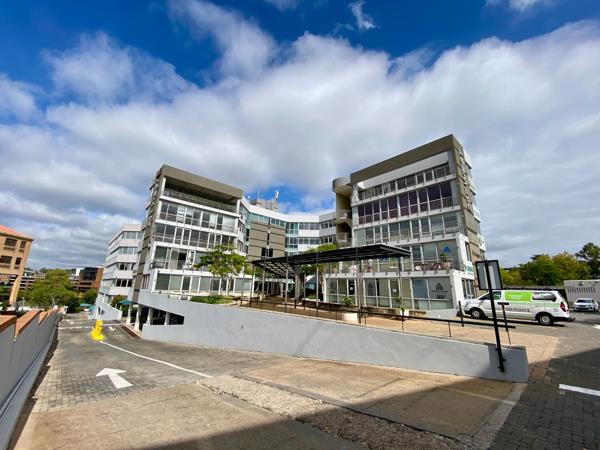 689 m² Office Space