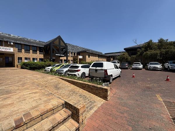 195 m² Office Space