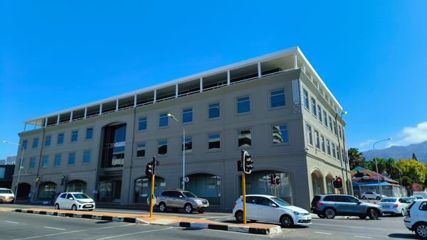 309 m² Office Space