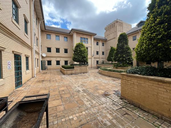 498 m² Commercial space