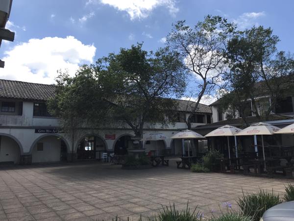 74 m² Commercial space