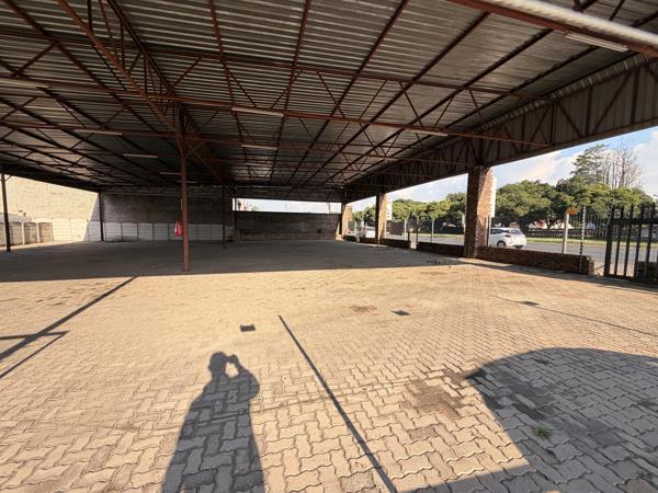 1 001 m² Commercial space