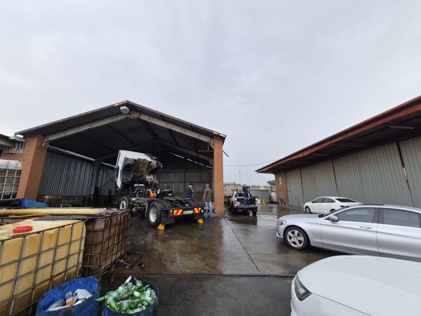 250 m² Industrial space