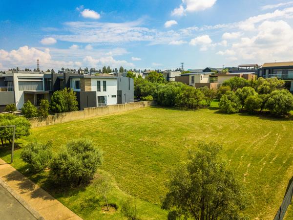 1 517 m² Land