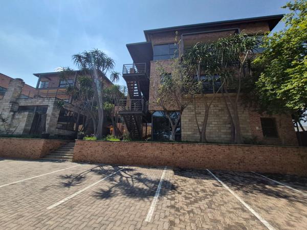 1 077 m² Commercial space