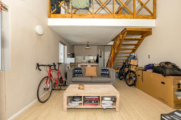 Studio Apartment