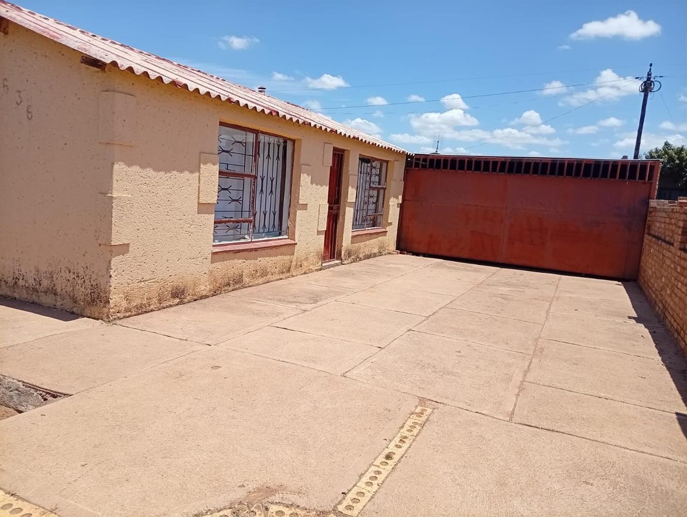 2 Bedroom House in Mabopane