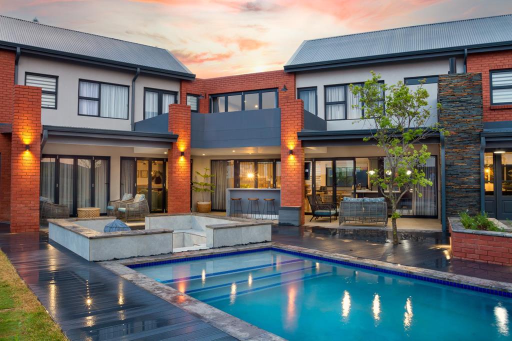 4 Bedroom House