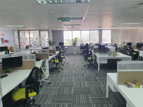 390 m² Office Space