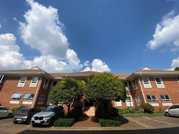 369 m² Office Space