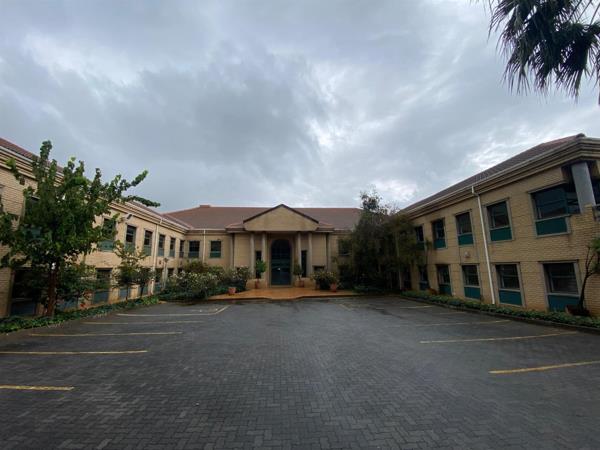 2 318 m² Office Space