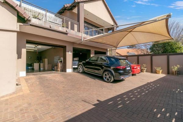 6 Bedroom House
