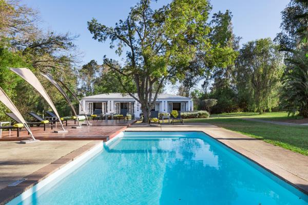 10 Bedroom House
