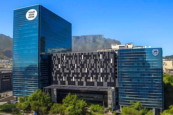 950 m² Commercial space