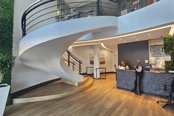 346 m² Commercial space