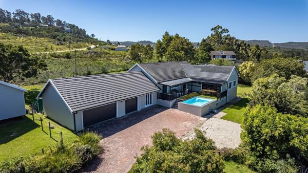 6 Bedroom House