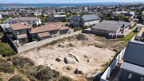 1 013 m² Land