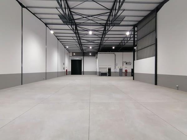 572 m² Industrial space