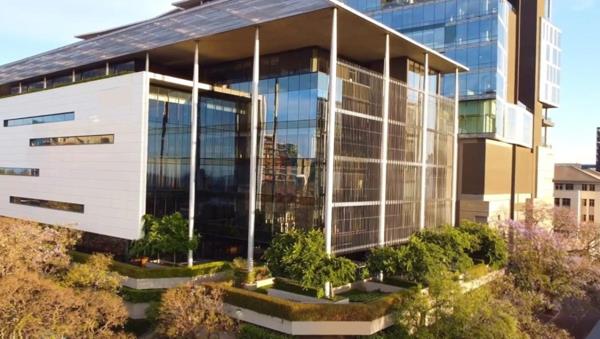 673 m² Office Space