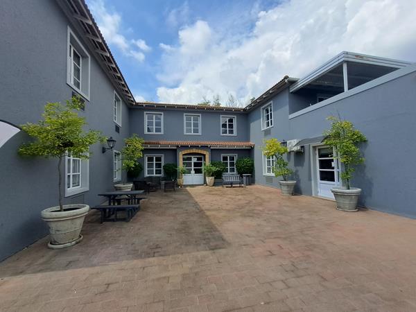 190 m² Commercial space