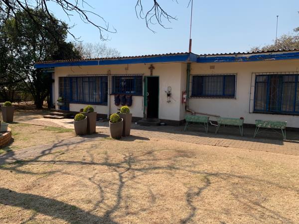 8.5 ha Smallholding