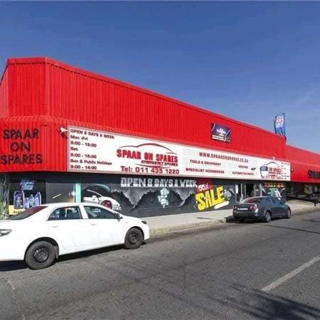 1 150 m² Commercial space