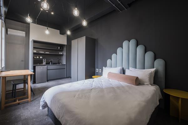 Studio Apartment