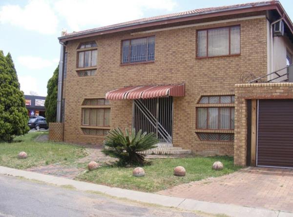 8 Bedroom House