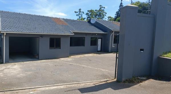 12 Bedroom House