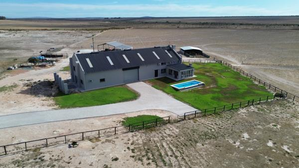 56.8 ha Farm