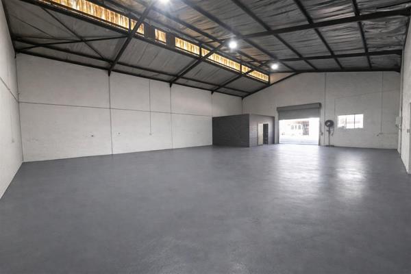 369 m² Industrial space