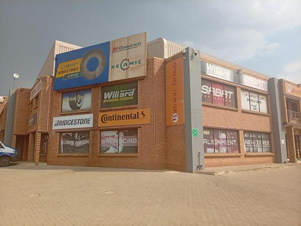 1 078 m² Industrial space