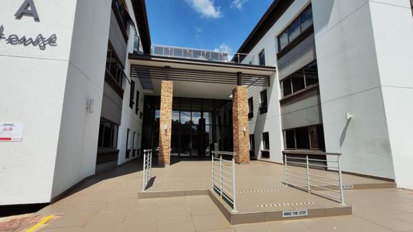 375 m² Office Space