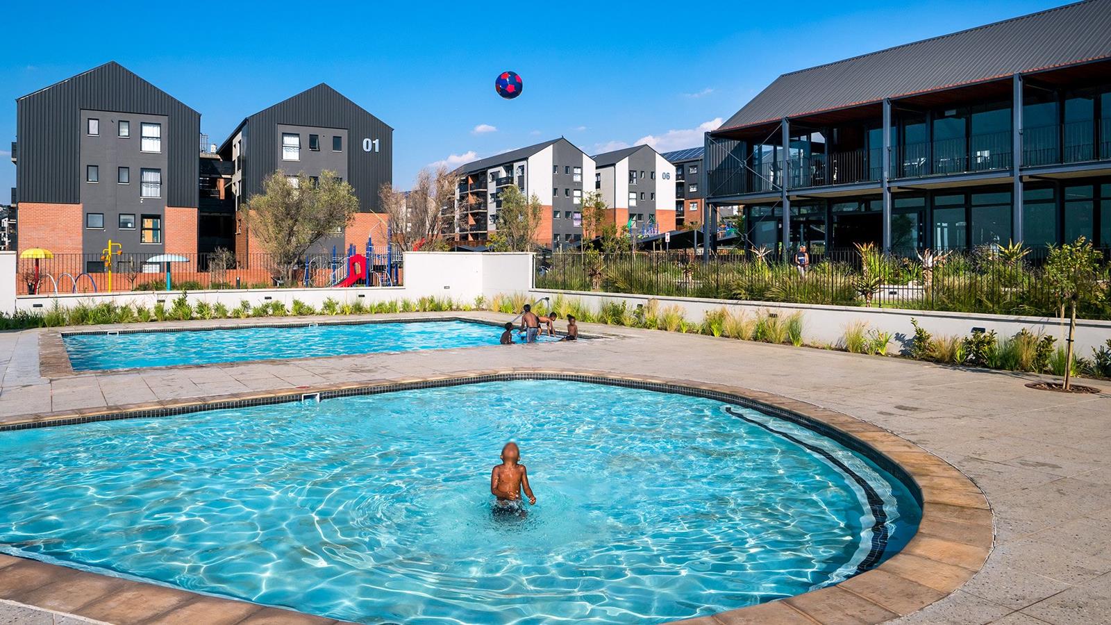 3 Bedroom Apartment in Fairland