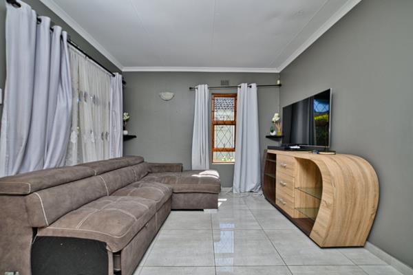 2 Bedroom Simplex