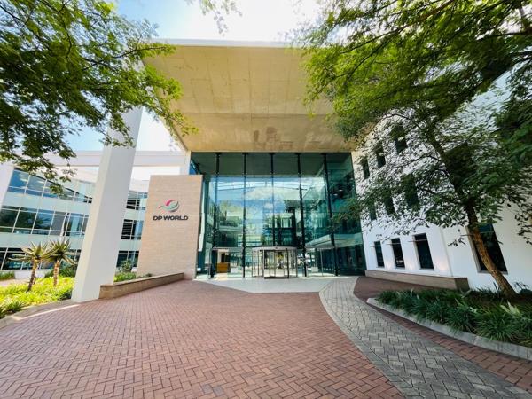 1 350 m² Commercial space