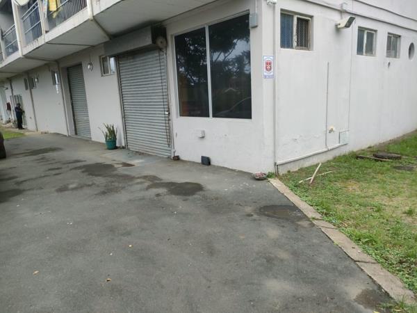 215 m² Commercial space