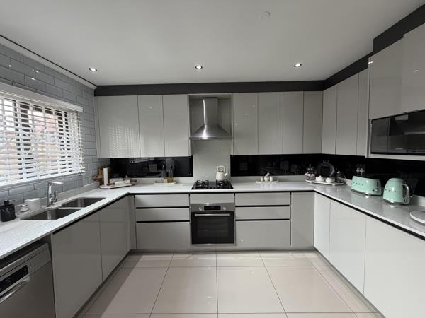 3 Bedroom Townhouse