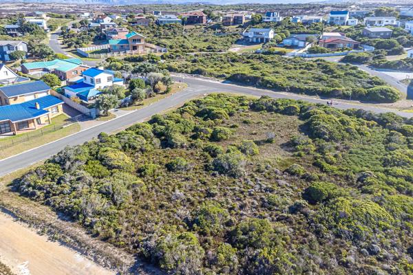 385 m² Land