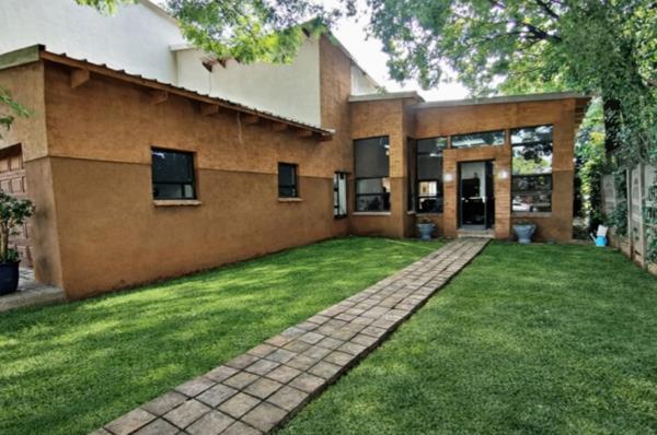 11 Bedroom Townhouse