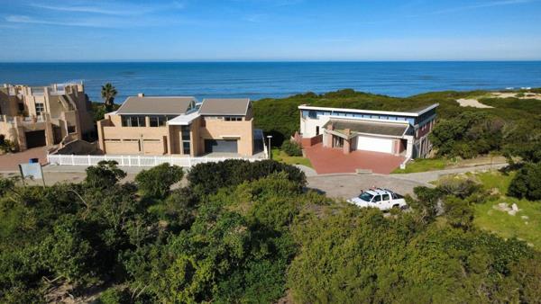 810 m² Land