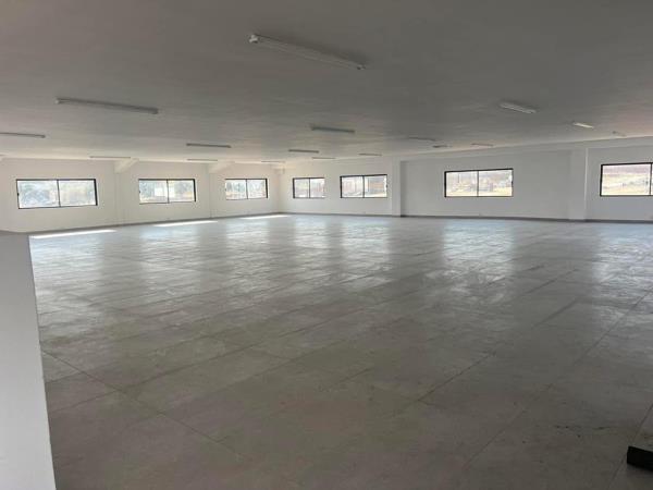 1 120 m² Commercial space