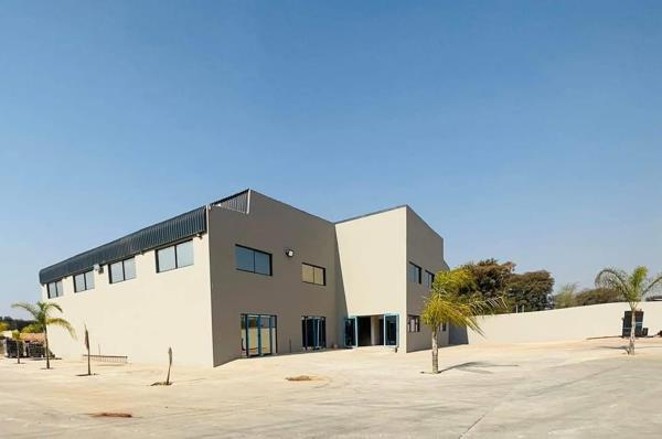 1 120 m² Commercial space
