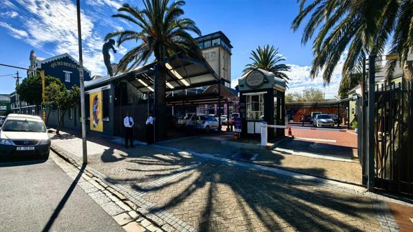 196 m² Office Space