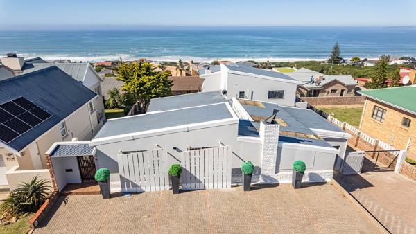 6 Bedroom House