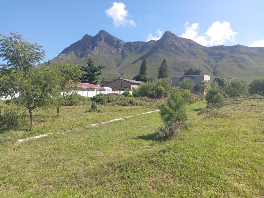 2 954 m² Land