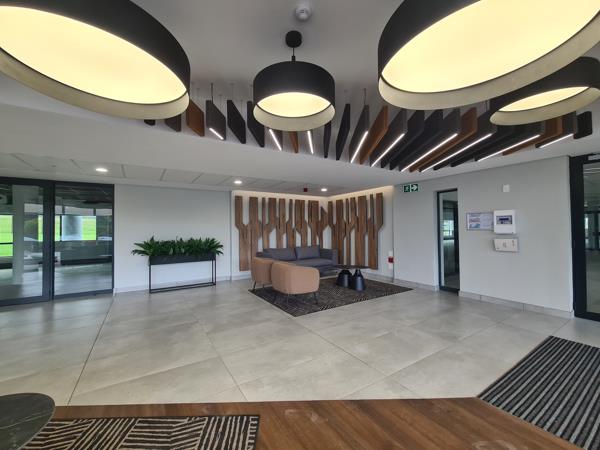 1 766.6 m² Commercial space