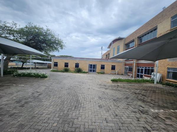 2 374 m² Commercial space