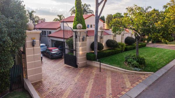 5 Bedroom House